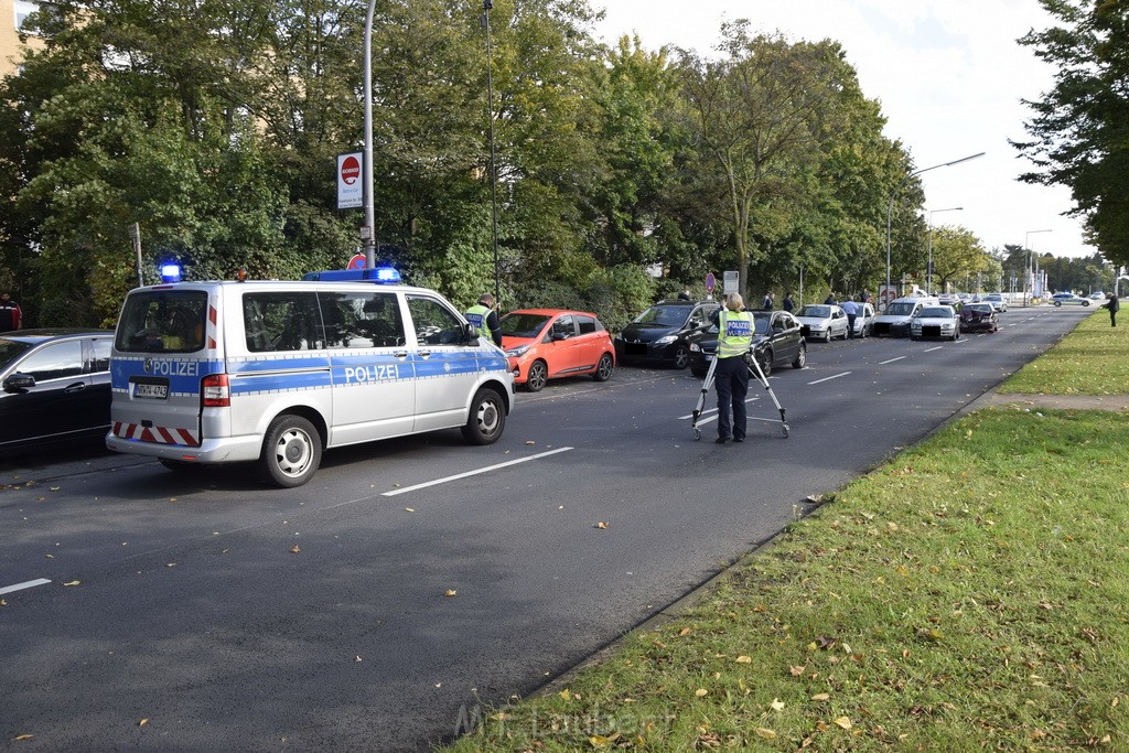 VU Koeln Buchheim Frankfurterstr Beuthenerstr P113.JPG - Miklos Laubert